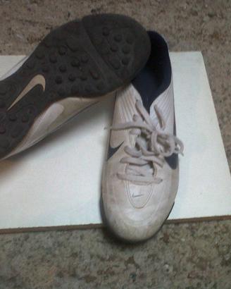 scarpe da calcetto Puma numero 36,5