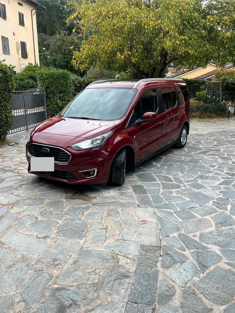 Ford Tourneo Connect 7 posti - Auto In vendita a Lucca
