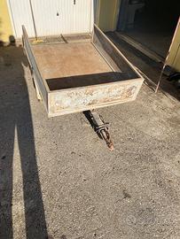 rimorchio in ferro per auto