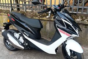 MALAGUTI MISSION 125cc SCOOTER MOT.A LIQUIDO