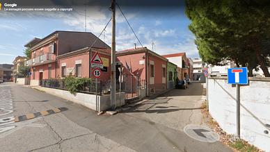 Stanze uso ufficio, non ammobiliate