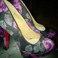 Scarpe nere a fiori viola numero 36