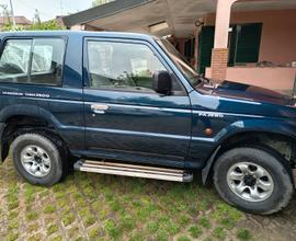 MITSUBISHI Pajero ('82-'00) - 1998