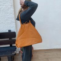 Borsa shopper pelle color cuoio .