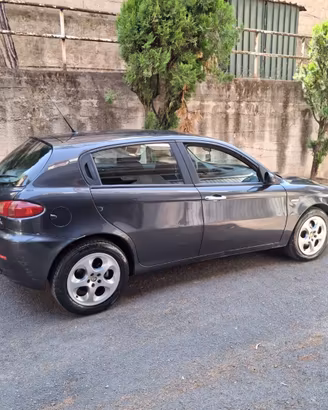 Alfa Romeo 147