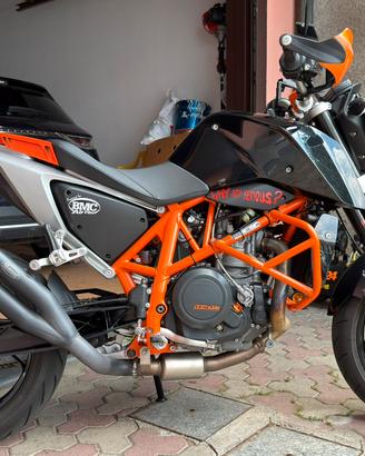 Ktm duke 690