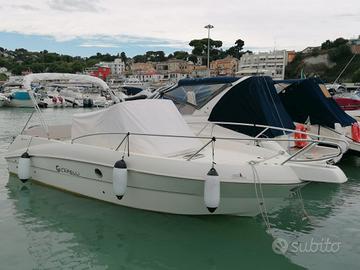 BARCA A MOTORE CAPELLI 7.50 WA 