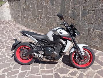 YAMAHA MT09 ABS