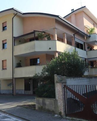 Attico / Mansarda di 148 m² con 3 locali e box aut