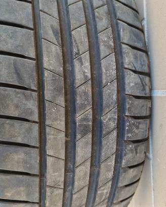 4 gomme BRIDGESTONE 225/40R19