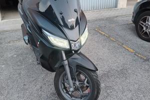 Aprilia sxr 50