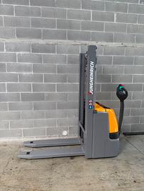 Stoccatore Jungheinrich 10 quintali