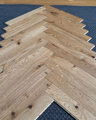 Parquet listoncino rovere scelta nodata a Reggio