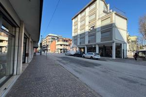 NEGOZIO A VENEZIA