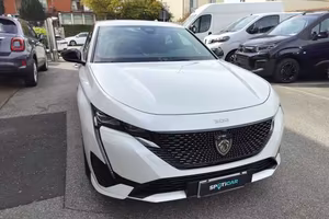 Peugeot 308 Plug-in Hybrid 225 e-EAT8 GT