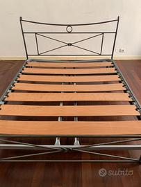 Letto matrimoniale in ferro battuto