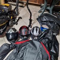 giubbino moto. cavalletto moto caschi 