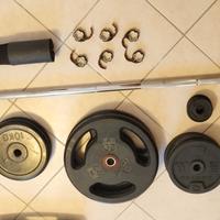 Attrezzatura e pesi per palestra