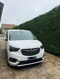 Autocarro Opel combo