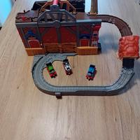 Pista Thoms&Friends + 3 trenini 