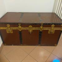 Baule vintage con possibilità di consegna