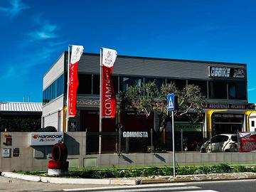 Pomezia prestigioso Uffico mq. 180 c.a arredato