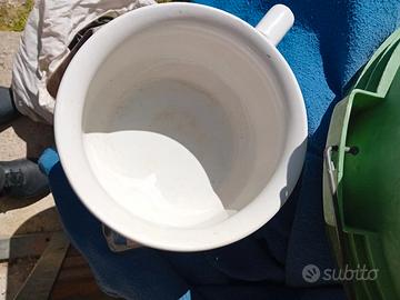 zuppiera in ceramica  1 metà  xx secolo 