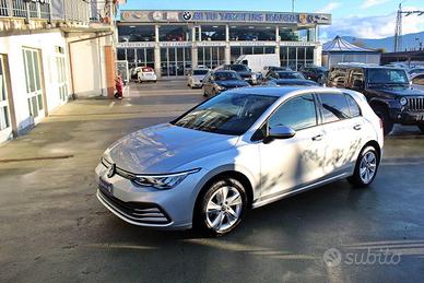 VOLKSWAGEN - Golf - 1.0 TSI EVO Life