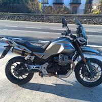 Moto Guzzi V85 STRADA