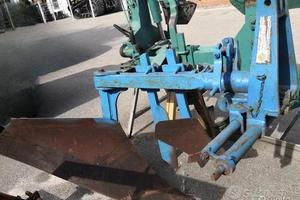 Aratro monovomere Pietro Moro