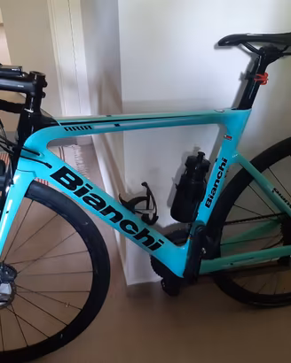 Boci corsa bianchi aria
