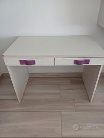 scrivania  cameretta  +accessori