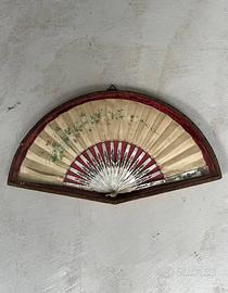 Antico ventaglio in madreperla