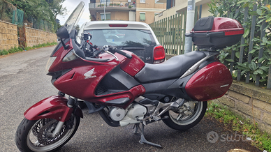 Honda deauville 2009