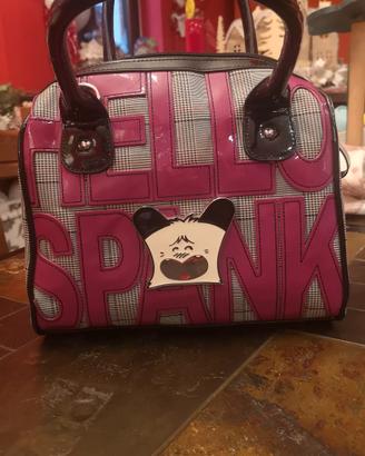 Borsa Hello spank