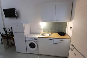 Via trentino angolo via Liguria Nuovo monovano