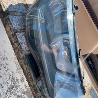 Faro destro Audi A1 2014 motorino non funzionante