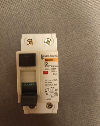 Interruttore differenziale Merlin Gerin 23014