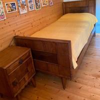 Camera vintage in legno