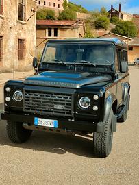 Land Rover Defender 2000 mpi 