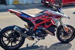 DUCATI HYPERMOTARD 939