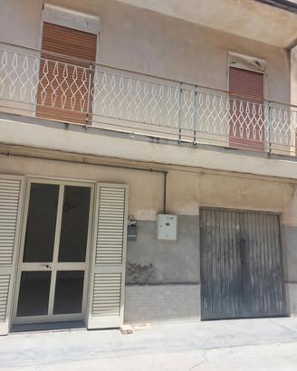 Casa con garage a Castelvetrano