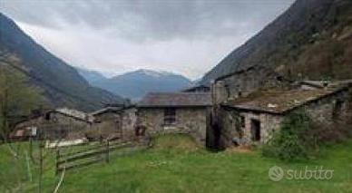 Immobile in asta di 113 m² con 2 locali a Sondrio