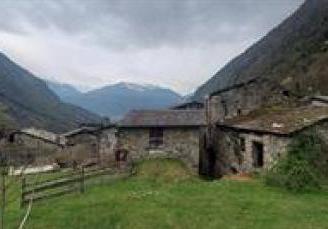 Immobile in asta di 113 m² con 2 locali a Sondrio