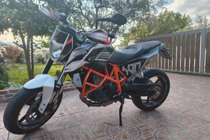 KTM Duke 690