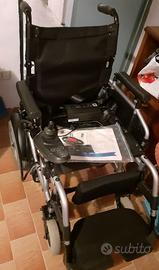 Sedia a rotelle elettrica 