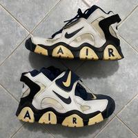 Nike air barrage mid blue