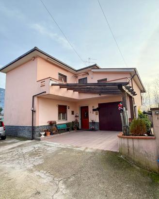 Casa indipendente con giardino a Sora