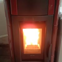 Stufa a pellet Ravelli HRV 160