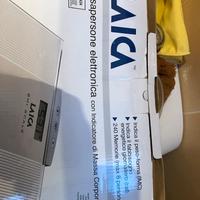 Bilancia elettronica modello Laica